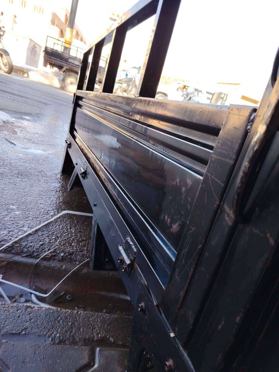 السلام عليكم بدي للبيع مكان سماوه رميثه نظيف كل قياس ما بيه سعره 300 قفله ***********
