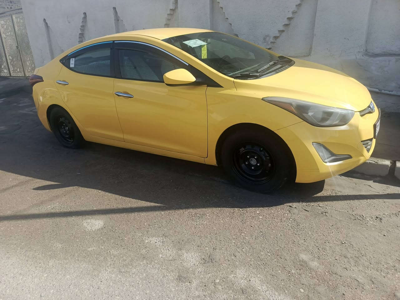 النترا رقم بغداد دولي  وارد امريكي  حادث جاملغ امامي بدون دواخل محرك 1800دوش وكير نظاف دواخل نظاف حداديه جديده تخم تاير السعر 103الاتصال ***********///*********** الشراي يتصل ويدلل العنوان مركز العماره بيع اومراوس.
