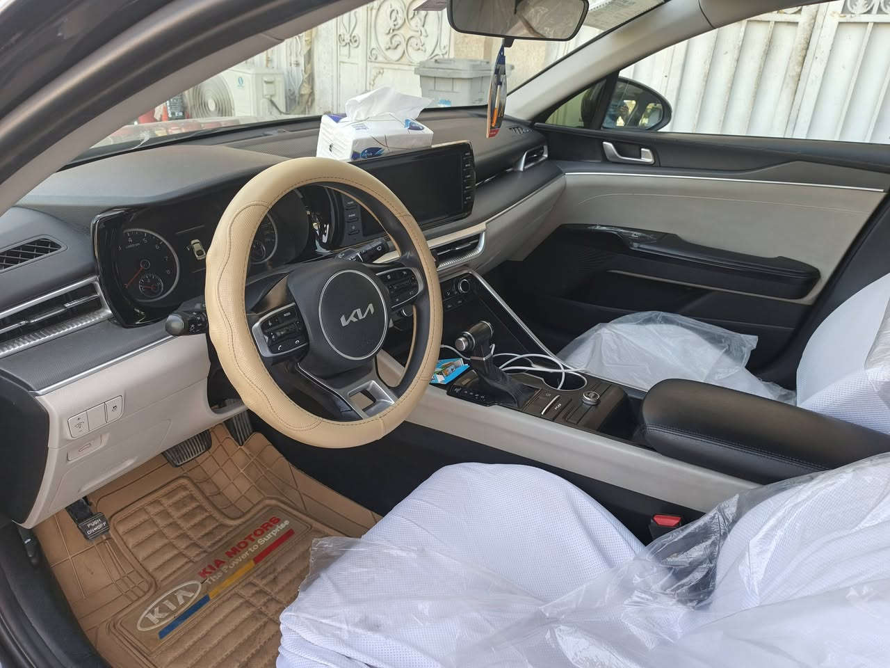 السلام عليكم
كي فايف مديل ٢٠٢٣ خليجي 
مكينه ٢٥٠٠
نص فول 
معوقين.... وكاله عامه 
السعر١٩٣

اتصال على الرقم 
(***********)
