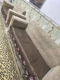 تخم استقبال نضيف خمس قطع  السعر 250 مجال قليل  تواصل موجود واتساب  عنو...