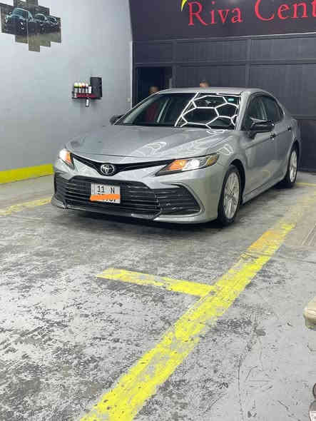 كامري موديل 2023 وارد أمريكي  محرك 2500 كشن كهربا ء رقم بغداد دولي بسمي ماشيه 19 الف فقط بدون ارباك فقط بس بنيد بدون دواخل مكفوله كفاله عامه اخت الزيرو بس بنيد مصبوغ فقط بدون دواخل حته البدنه بلاديه  سعره 206 وبيه مجال للاتصال ***********
