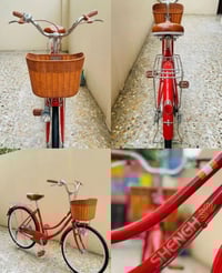 عندي هذا البايسكل كلش نضيف سعره 75 رقم التلفون 07753377313