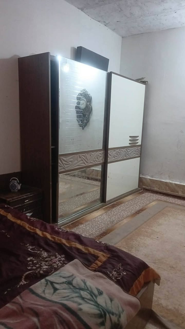 غرفه تركي نضيفه ومن هاي القوه مو مال هل الوكت زغيره جبيره حتى الكنتور حلو قياسه وعالي  السعر 300 وبيه مجال


**إذا كنت صاحب هذا الإعلان وتريد حذفه لأي سبب، رجاءا أرسل رسالة إلى الدعم الفني**