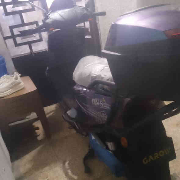 السلام عليكم دراجه شحن4نمر الدراجه بعدهي زيرو موديل 2025كفاله عامه السعر 750الف عنواني بغداد الحريه *********** ويها 2سويج ولبصمه الدراجه هاي 2شحنه لهاسرعتها 120
