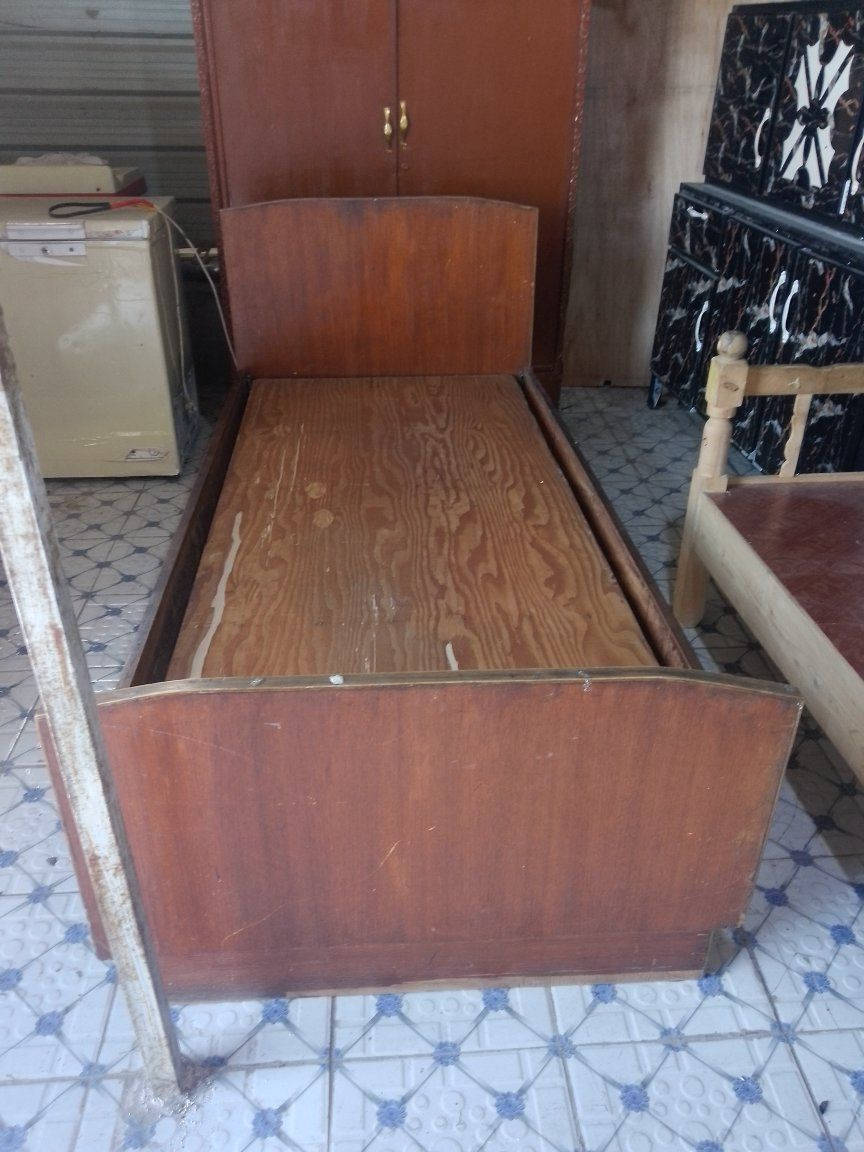 جرابي اثنين  سعر الوحده على 45 مجمع حطين مقابل المنتزه ***********
