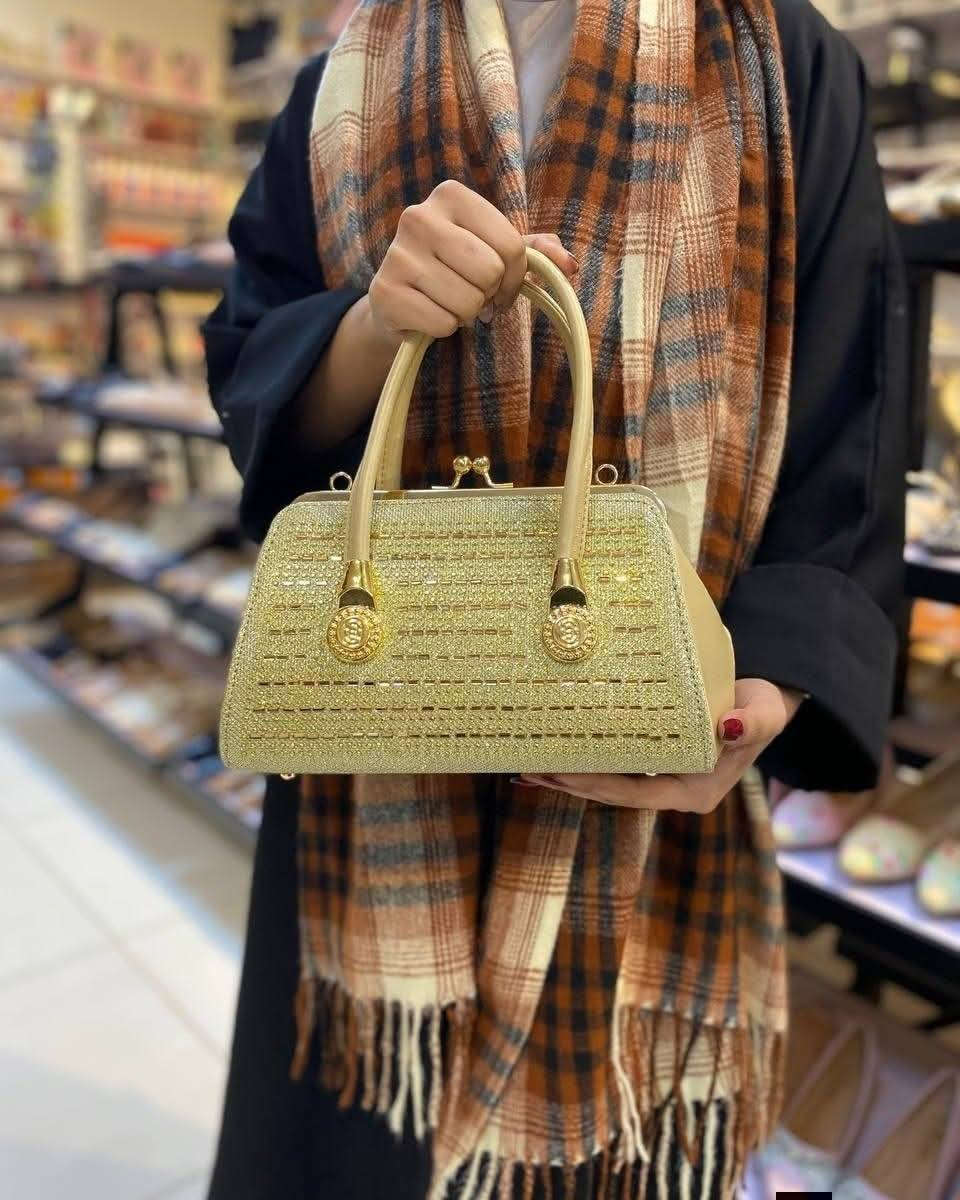 مساء الخير .... .وفرنا لكم .. 🍋🍋🍋
حقيبة عرايسي   ترند 2026 جلد  تصميم مميز و انيق ....
سعر ب١٥  الاف 
  العنوان : كوت / شارع الهورة / معرض الرواق  يوجد خدمة توصيل لكافة محافظات العراق 😍 واتساب *********** __*********** الجمال 🌹الأناقة 🌹 البساطة 🌹النزاكة 😁

#اكسبلور #اكسبلور_فولو_ي_حلو🔥😴_ي_عمري #اكسبلور_فولو_شوفو_البوستات_الي_قبل_راح_تعجبكم دهل اوران, واسط
