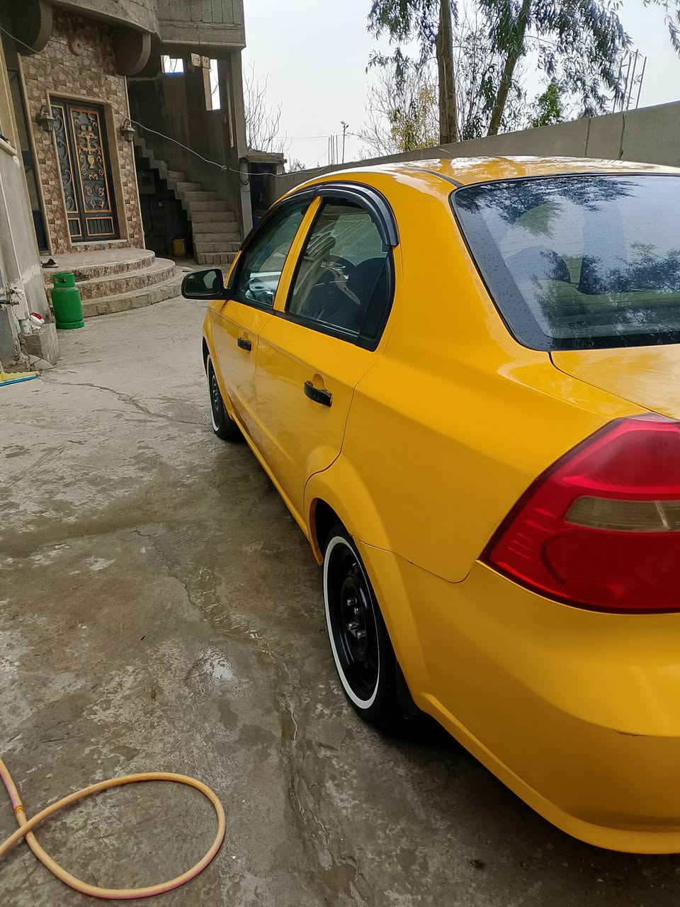 افيو 2009 كوري مكينه وكير شرط هئيه وغرامات صفر سنويه وهزه جديده رقم نينوى انكليزي كابون بانزين السياره بيها تلقيطات مال تكسي للاستفسار ***********
