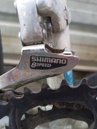 بايسكل للبيع c700  حجم 28  فقط تاير الخلفي بي ثقب يحتاج تبديل  مكان بغ...