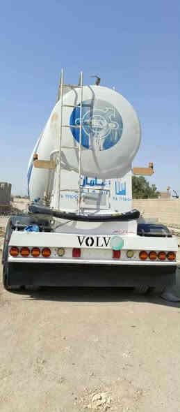 السلام عليكم سايلو سمنت تركي لبيع 3.دناكير ثنين سبرنك وثالث سحال حموله 45 تخم تاير تخم ويل تفريغ خير من إلله كهربايات كلهه شغاله  الاستفار على رقم ‏‪***********‬‏ ؟؟
