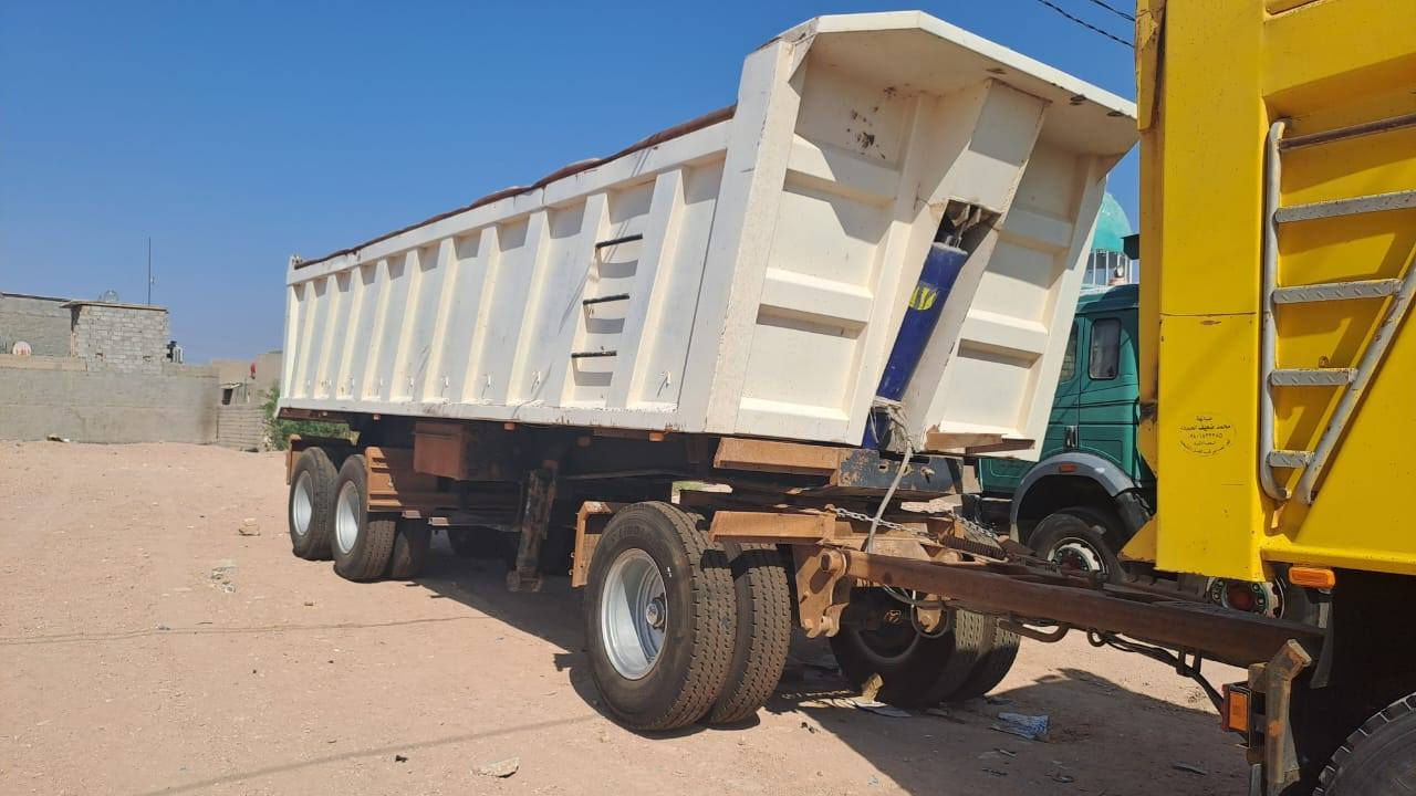 السلام عليكم  عربانه تريله بدون صينيه ذرعه ٣١ متر  كفاله عامه الفارغ 11 طن طول 8.75 للأتصال ***********
