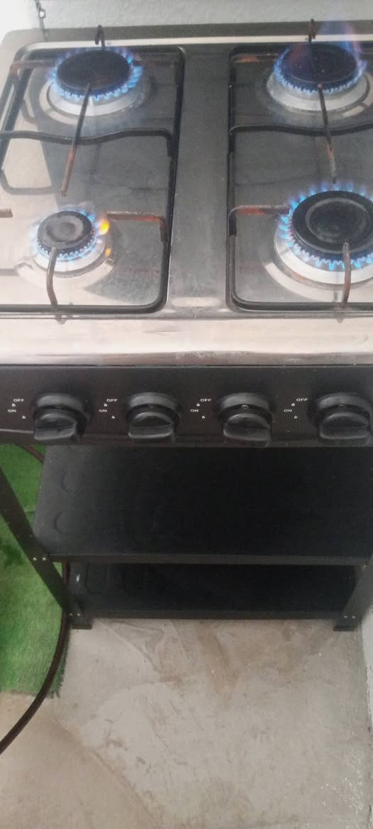 ثلاجه نظيفه ما داخله تصليح طباخ نظيف الاسعار ع وات ساب***********
