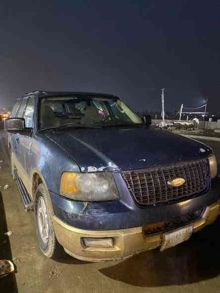 فورد اكسبديشن موديل٢٠٠٣رقم بغداد شرط التحويل السعر 50وبيها مجال بسيط مكينه وكير وكهربائيات كلها مكفوله تخم تاير وتخم ويل جدد بلاديه السياره بيها بس ربع الجاملغ وربع الباب الصدر سياره جاهزه للاخير بس صدرها شويه يرادله ترتيب مكاني بغداد الشعب الثعالبه للستفسار ***********   
***********
