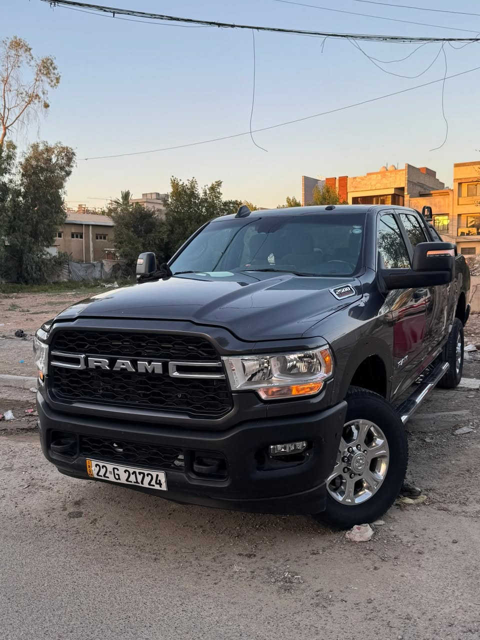 رام الوحش بك هورن الفئه 2500
محرك 6400
ماشيه 20 الف 
موديل 2023
سياره حلوه ومحرك وكير نظيف البيع والمرواس ماكو مشكله الحادث واضح بالسونار السعر 280 وبيها مجال 

*********** للتواصل
