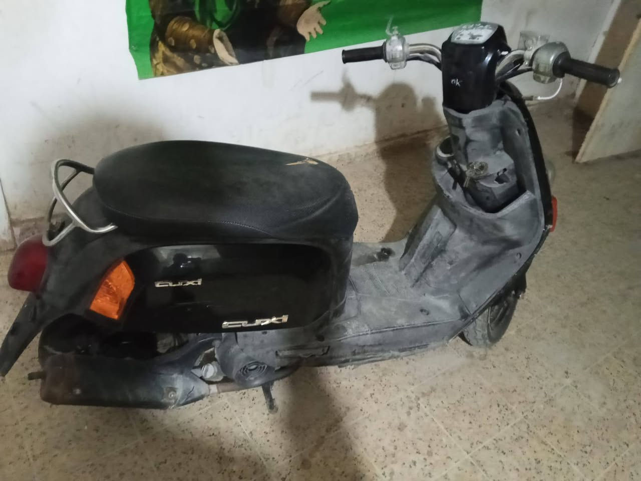 السلام عليكم .دراجه ماكس بوليسي حاويه صار 3 اشهر من اخذته للبيع السعر 1000100 مليون و 100 
***********
