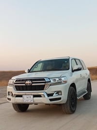 لاندكروز • V8 ٥.٧ • ٢٠١٣