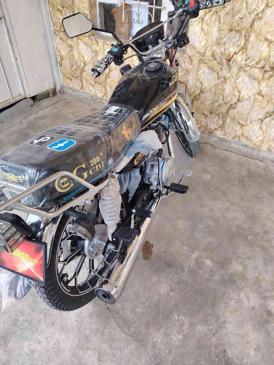 سلام عليكم موطور للبيع موديل 25تحديث 26محرك 200 وزن ثقيل سويجات ثلاثة ريمونت وكارت تشغيل السعر 800 مكاني حويجة داخل الاتصال ***********
