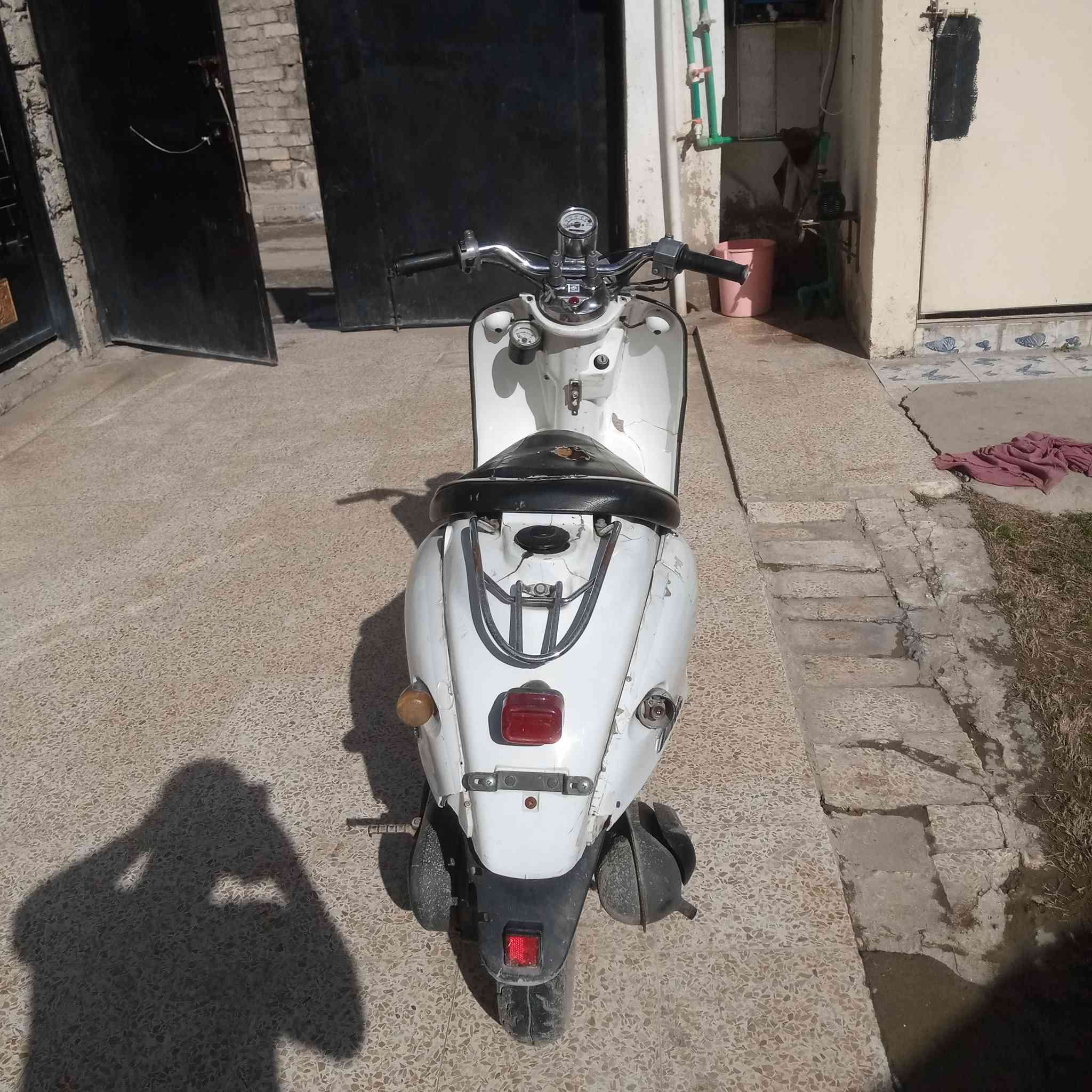 ماطور عبد الحليم للبيع السعر 225العنوان موصل حي التنك لايمن للتصال علا هاذا الرقم ***********
