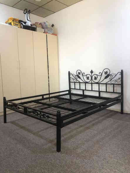 ئامادەین بۆ دروستکردنی هەموو کارێکی ئاسنگەری لەسلێمانی ***********
