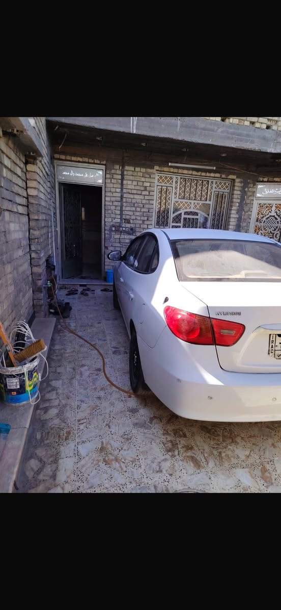 السلام عليكم النتره ٢٠١١ 
سياره حلوه جديده لك 
مكينه كير بل كارتون 
صدر خلفي امامي لك 
تخم تاير بل جيس 
سياره كفاله من الدعاميه للدعاميه بس بنيد مبدل اثر طخه بسيطه لا شاصي لا لغرد كله كفاله رقم بغداد مشروع وطني 
مكاني بغداد الكماليه *********** ***********.
