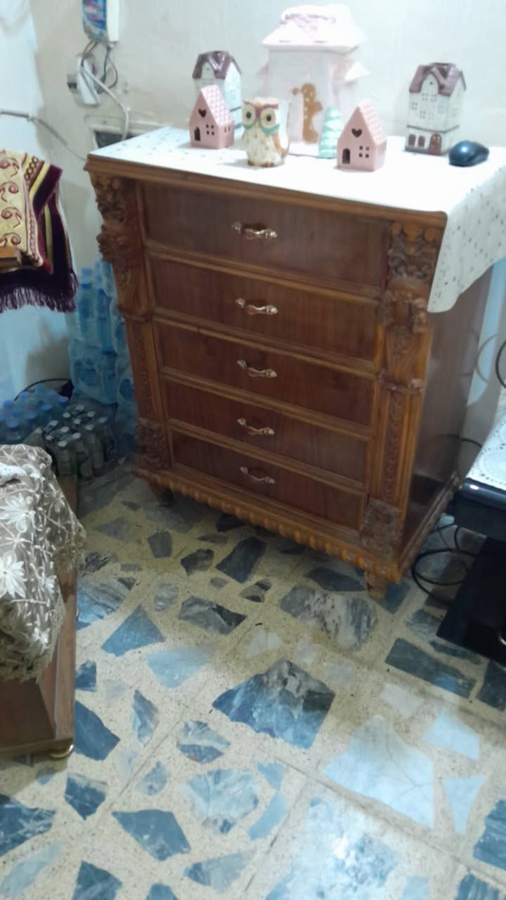 السلام عليكم
غرفه زان ثقيل نضيفه السعر مليونين
مكان الغرفه بغداد الصحه
للاستفسار***********
