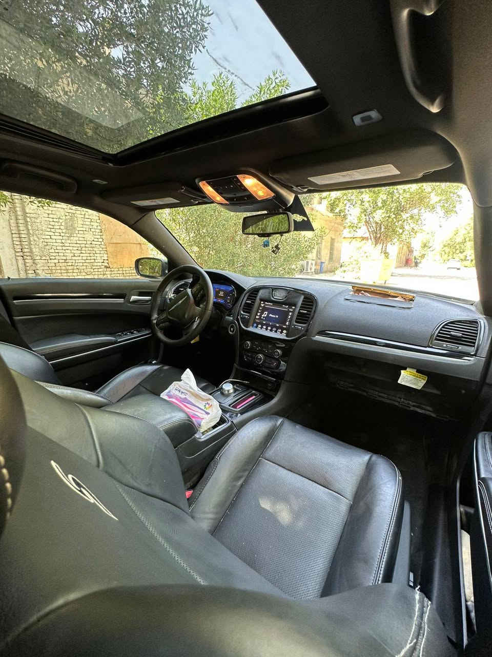 أوباما كلايزر 2023 اصل اصل
السياره بدون رقم دخول جديد السياره S
تترقم جميع المحافضات بأسم صاحبي
فول الفول رادار امامي تحكمات بلستيرن فتحتين 
رادار بلمرايه كشنات حضن تدفئه تبريد 
ويل نجمه السياره ماشيه 3000
وبعد هواي مواصفات ما اعرفها
كلش حلو ونضيفه وجاهزه للاخير
السعر 160 وبيه مجال 
للاستفسار ***********
‏‪ 0773 138 1056‬‏
