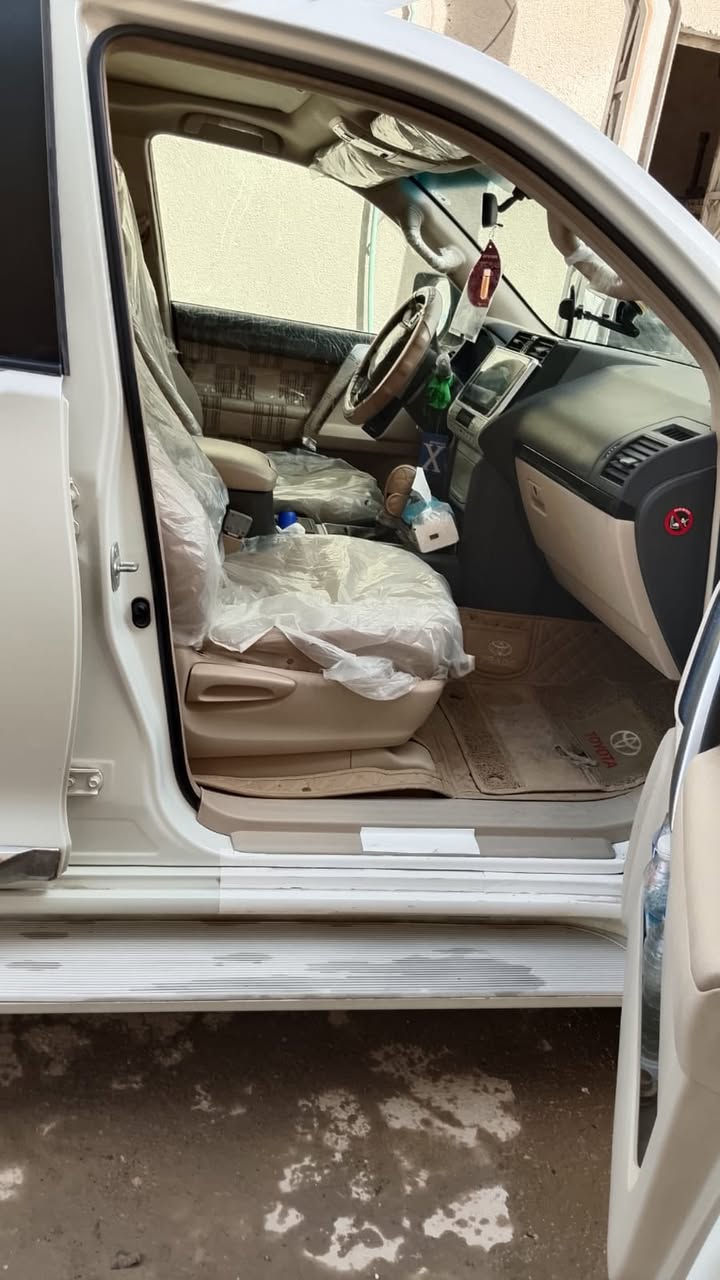 السلام عليكم

برادو موديل ٢٠٢٠ مكفوله كفاله عامه 
رقم شمالي ماشيه  ٧٨٠٠٠ 
سته سلندر 
سبعه راكب 
ثلاث قطع تبريد 
دبل تانكي 
فتحه سقف 
وباقي المواصفات TXL لاستفسار ***********
