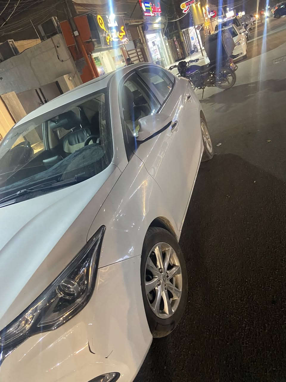 شانجان 2023 ماشيه 45
مال بيت السياره ب93 وبيها مجال بسيط 
مكاني البياع الاعلام 
***********
