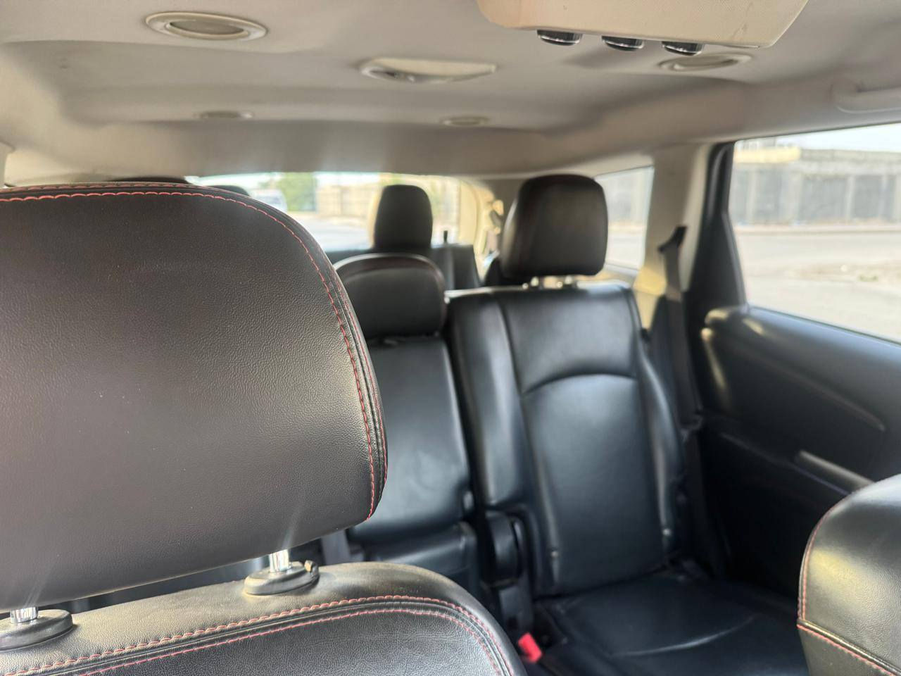 لبيع دوج جورني 2019 وارد امريكي سياره جديده بالواقع احله من الصوره محرك سته سلندر سبعه راكب تبريد 3قطع  رقم بصره باسمي فول مواصفات السعر 170 لتصال ***********
