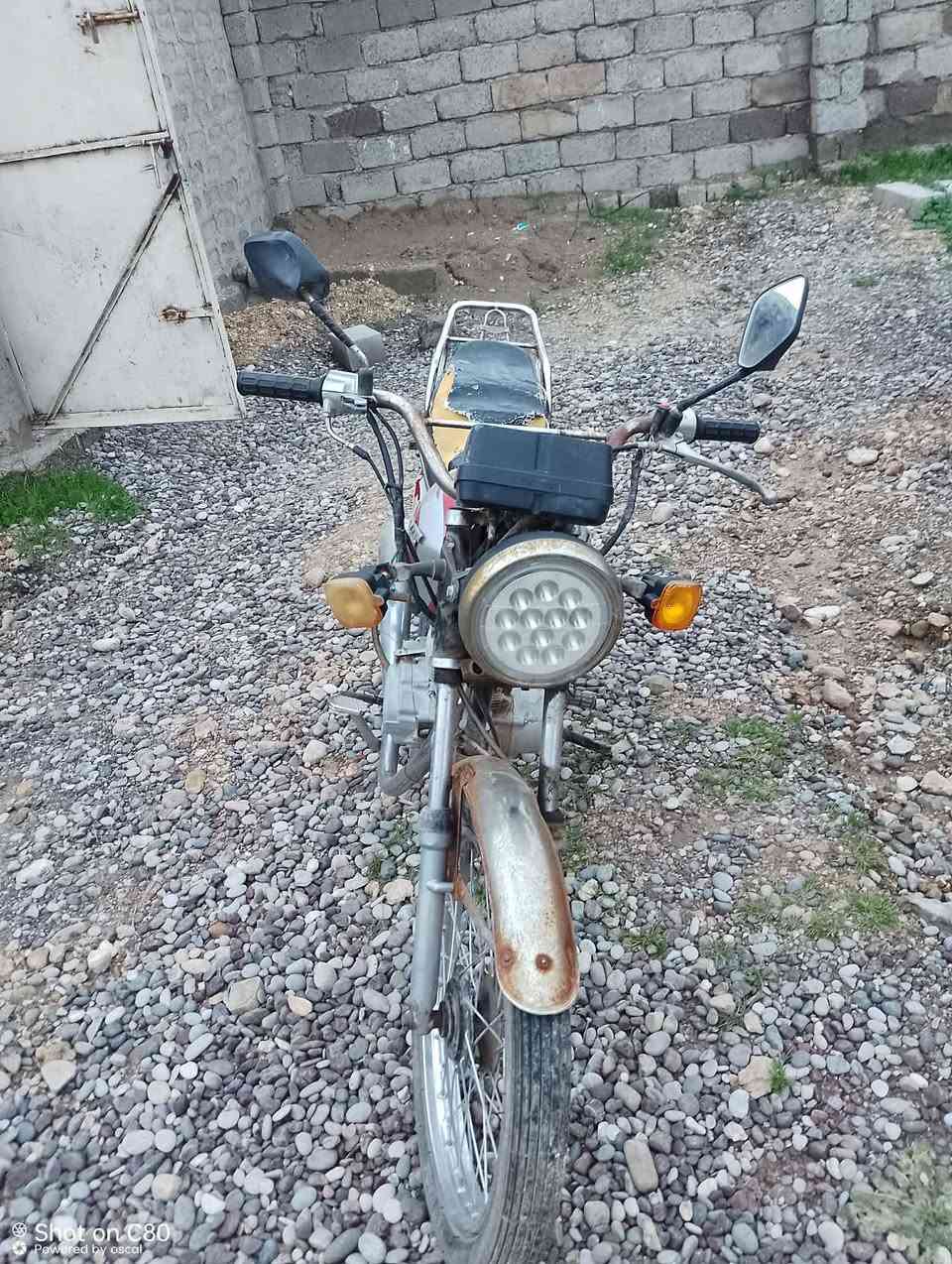 مكلف بالنشرررر __ ماطور للبيع 
بارت 99999 
موديل 2018
السعر 200 وبي مجال شي قليل
للاستفسار ***********
