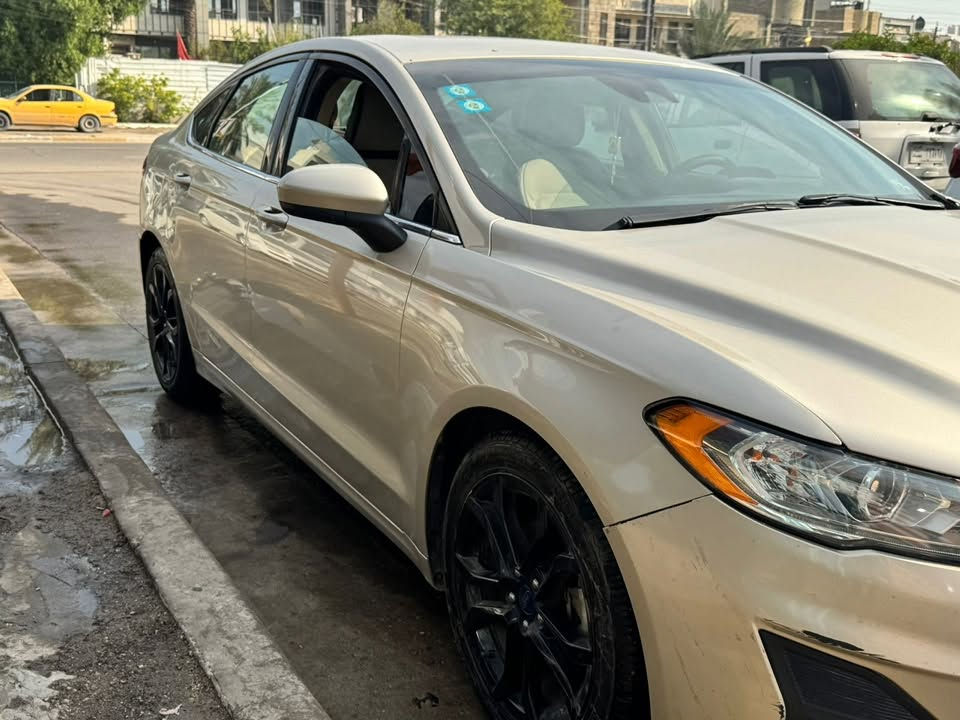 - فورد فيوشن محرك ١٥٠٠ تيربو  ecoboost
- مواصفات فول 

* بصمة 

* سلايد روف 

* اوتوستوب 

* رادار امامي 

* مانع تصادم

* كار بلي 

* ايرباك سليم 

* كشنات كهرباء  

* وغيرها بعد الكثير من المواصفات المعروفة 

 • رقم بغداد مشروع وطني باسمي تحويل ثاني يوم 

ماشية ٧٠ ميل 

سنوية هزة جديدة

حادث من الخلف موضح بالصور واكو بالتكمة اثر سقوط عمود 

رايدها ب ٩٥ ورقة وبيها مجال بسيط سيارة جاهزة ومستعجل على البيع لظرف طارئ 

تواصل واتساب فقط

***********
