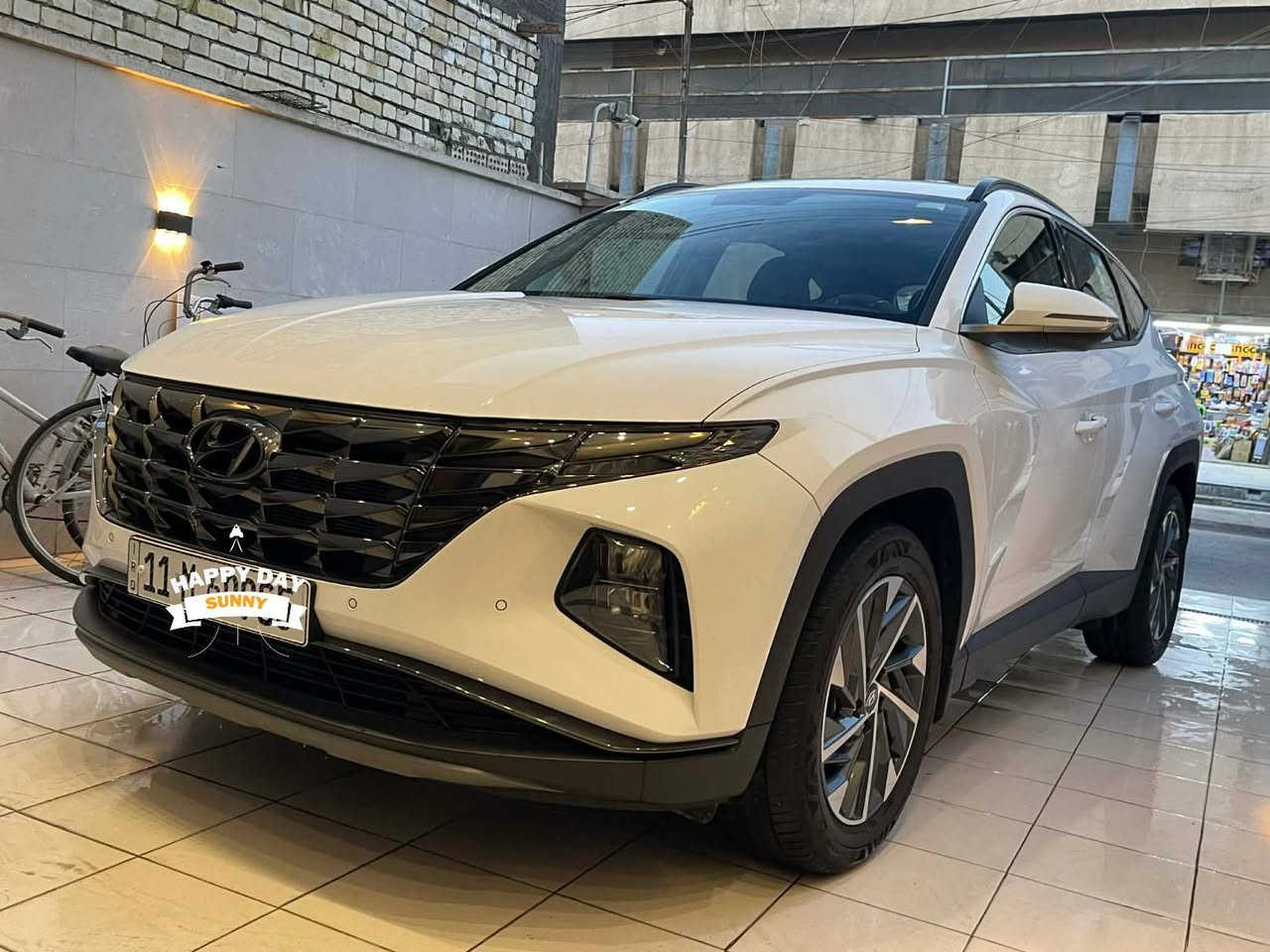 السلام عليكم عندي توكسان خليجي  موديل 2023 رقم بغداد الجديد تحويل مباشر السياره جديده استعمال نضيف ماشيه 25 الف
مواصفاته 

بصمه عدد2 ابواب وتشغيل عن بعد

محرك 2000 دوش

كراسي كهرباء عدد2

فول تحكم ستيرن 

حساس امامي وخلفي 

ويل كب عدد5 سبير منازل 

كامرا وشاشه جبيره

هندبريك بصمه

مودات قياده 

لد امامي وخلفي وبيه مواصفات بعد حلوه والسياره استعمال كلش نظيف بدون اي اضرار 
والسعر 213 ورقه 
عنواني بغداد حي الجامعه نفق الشرطه والاتصال على الرقم ***********
