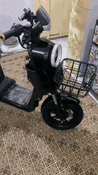 دراجه شحن فول مواصفات . تحكم امامي خلفي  الشحن مالته كلش حلو يطول هواي...