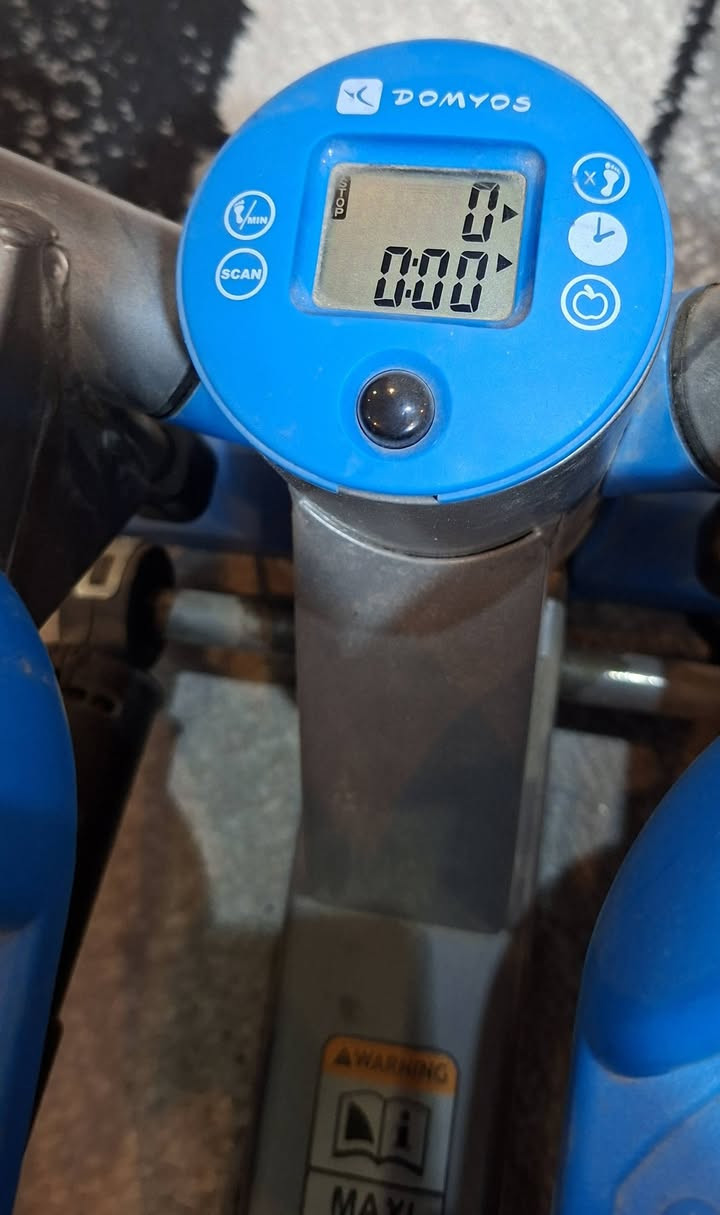 السلام عليكم جهاز رياضة بالة اصلي نظيف جدا
السعر 35 
للحجز على الخاص
متوفر توصيل جميع محافظات العراق 5
لمشاهدة باقي الاجهزة الدخول على صفحتي


**إذا كنت صاحب هذا الإعلان وتريد حذفه لأي سبب، رجاءا أرسل رسالة إلى الدعم الفني**