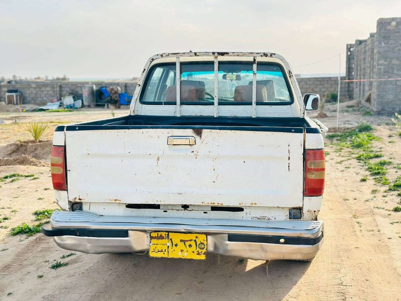 السلام عليكم

للبيع ومتاح بيكم دير موديل 2006 منفيس محرك وگير وشاصي شرط والگشر والغرفه شوف العين تايرات نص عمر ويل كروم خمسه مع الاسبير السعر 23 ورقه بي مجال قليل المكان الشرگاط للإستفسار والأتصال/***********///***********///
