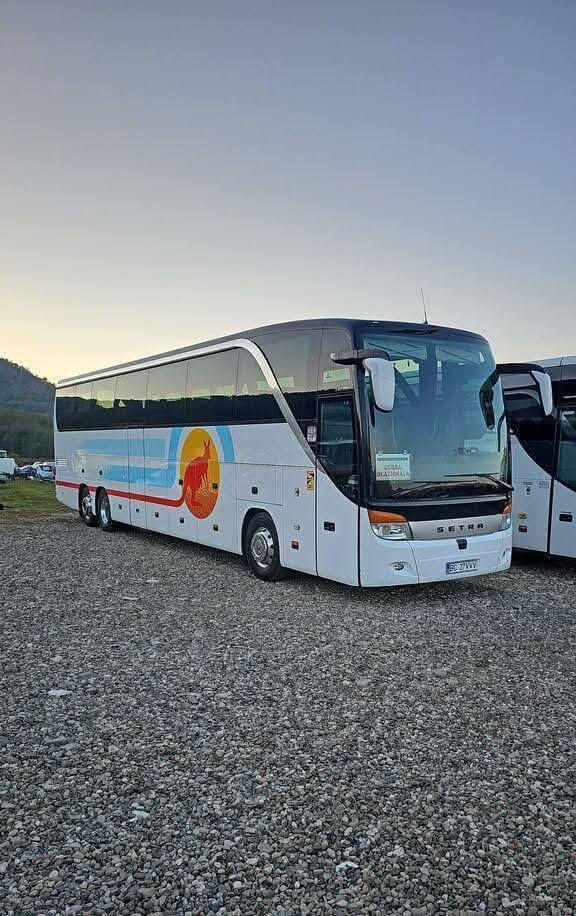 Setra S 417 HDH
سنة الصنع 2010
كم: 650.000 كم
عدد المقاعد: 63+1+1
خزان الوقود: وحدتان، 560 لترًا (280 لترًا + 280 لترًا)
قوة: 455 حصان (334 كيلوواط)
وقود: ديزل
استهلاك الوقود: 28 لتر/100 كم
عدد الاسطوانات: 6
ماركة المحرك: مرسيدس بنز
علبة السرعة : تلقائي
عدد التروس: 8+1
عدد المحاور: 3
السعر 85 الف دولار 
شامل كمرك ضريبة شحن
مدة الوصول 20 يوم بعد الحجز


**إذا كنت صاحب هذا الإعلان وتريد حذفه لأي سبب، رجاءا أرسل رسالة إلى الدعم الفني**