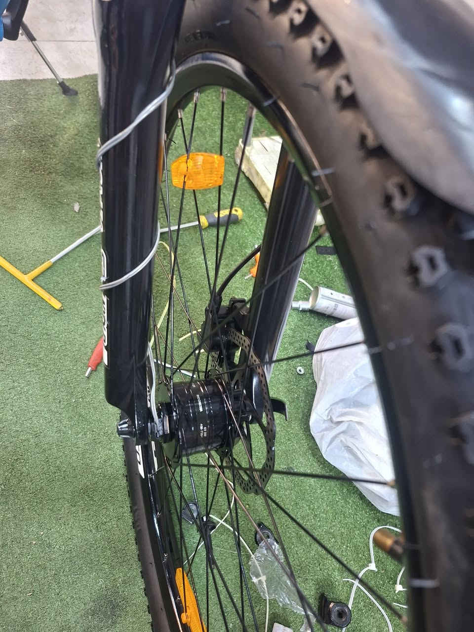 دراجه حجم 27.5
قياس فريم L مضلع 
براند بريطانية معروفه carrera 
اطارات عريض 
بي دبل المنيوم srsuntor 
بي ماگنيت حساس ليد 
بريكات دهن 
ضراعات معروف تايوان bucklos 
13 گير 
قياس كاسيت 50T 
بي سيبايه جاملغات بيلاد وضع وكاله 
مقاطع طبي 
لون حلو 
ستيرن كبير عيملاق 
ويالات عريض 
واتساب *********** 
عنوان اربيل سوق باسكيلات مقابل گراج سلام 
متوفر توصيل كافه لكل محافظات العراق 
بنسبة سعر بلاش520 $ بنسبة مواصفات ونظافة 
👆👆👆👆👆👆👆👆👆👆
