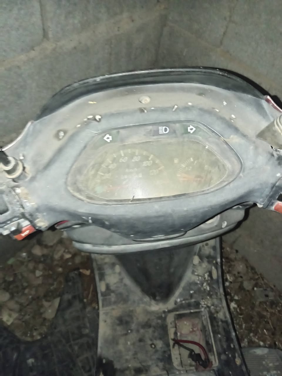 السلام عليكم فراشه شغاله بس متروكه ما بيه اي نقص بس بدل كابريته لان تعبانه تجي تفحص وتشلع عيوني ونقص باتري لان باتريه كاعد تجي نشحنه اني وياك ماعندي مشكله السعر 180 وبيه مجال العنوان كنعان


**إذا كنت صاحب هذا الإعلان وتريد حذفه لأي سبب، رجاءا أرسل رسالة إلى الدعم الفني**