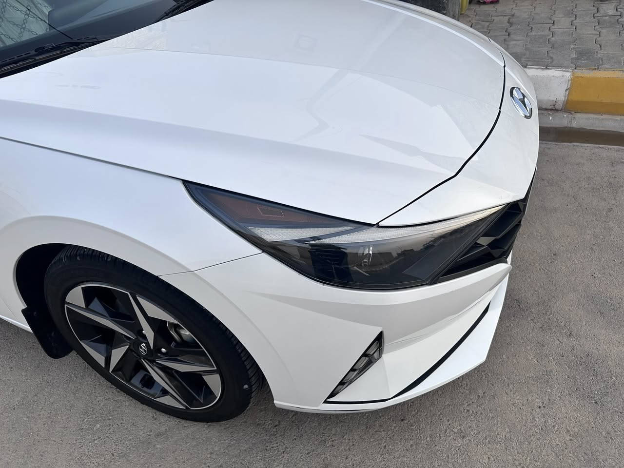 تحيا طيبه ورمضان كريم 
النترا مديل2022 وارد 
امريكي مكفوله كفاله عامه(بدون حادث)
محرك 2000دوش +رقم بغداد الانجليزي
كامره خليفي+رادار امامي خلفي +المواصفات المعروفه ماطول عليكم
سياره نضيفه كلش ولاناقصها شي 
والي يحتاج رقم الشاصي يتصل او يراسل عل الواتساب 
***********
