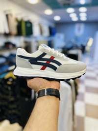 حذاء • مقاسات ٣٩-٤٤ • افحص قدّام المندوب