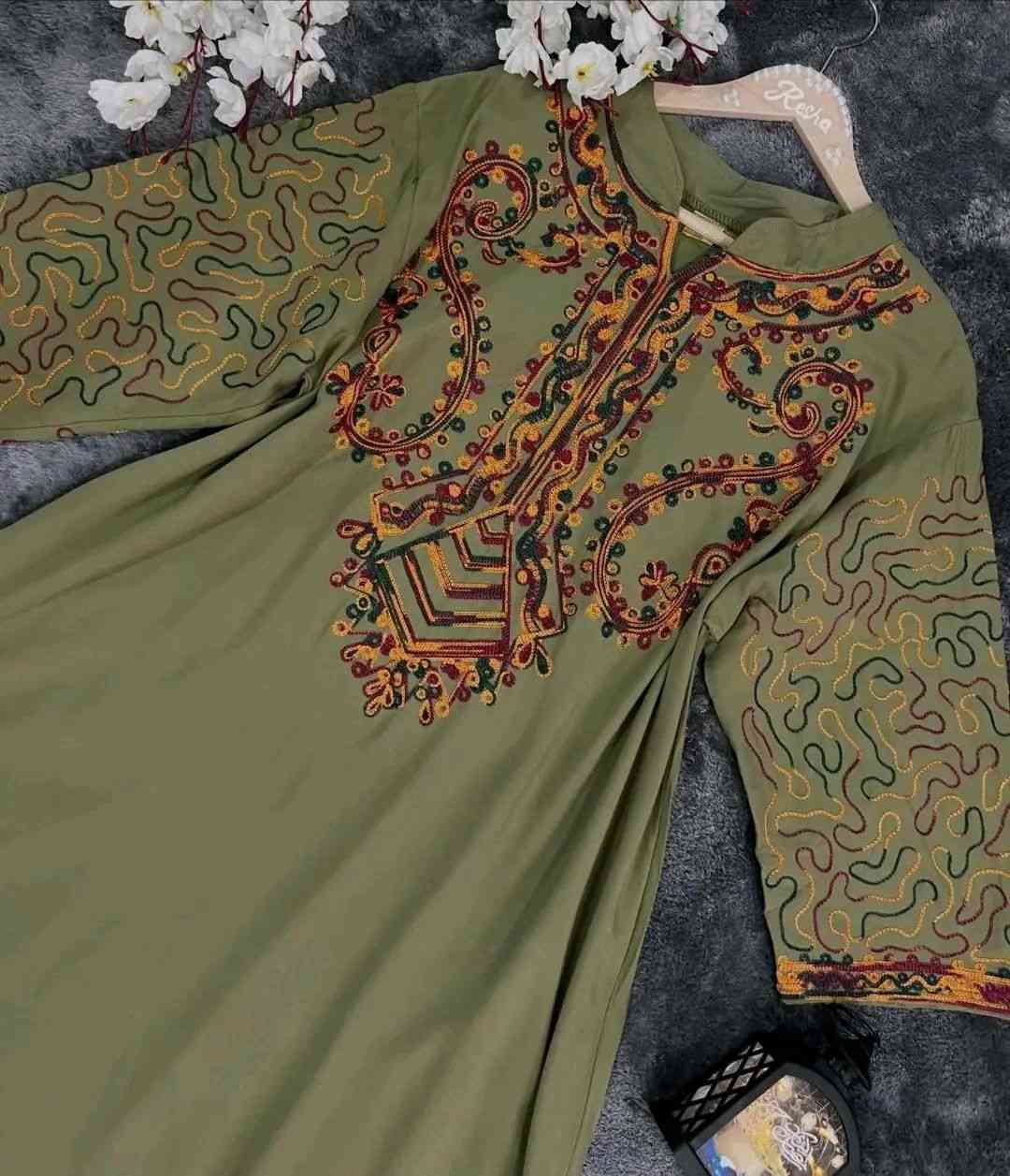 جديد ✨🤍 لصيف 2026

دشداشه نسائي دبل كلوش تطريز حراري  😍

الخامه كشمير ايطالي اصلي 💯

القياسات من 2XL الى 5Xl  

سعر القطعه مفرد ١٣ الف 
للحجز بلخاص وبلواتساب *********** 
متوفر توصيل جميع محافظات @للجميع
