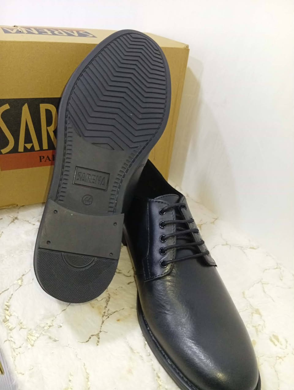 مرحبا وصينه هذا الحذاء رجالي طلع صغير قياسه 44 للبيع اخذنا ب 25 اريده ب 15 
اصلي وكلش قوي الله شاهد بس البيج ميقبلون يبدلو


**إذا كنت صاحب هذا الإعلان وتريد حذفه لأي سبب، رجاءا أرسل رسالة إلى الدعم الفني**