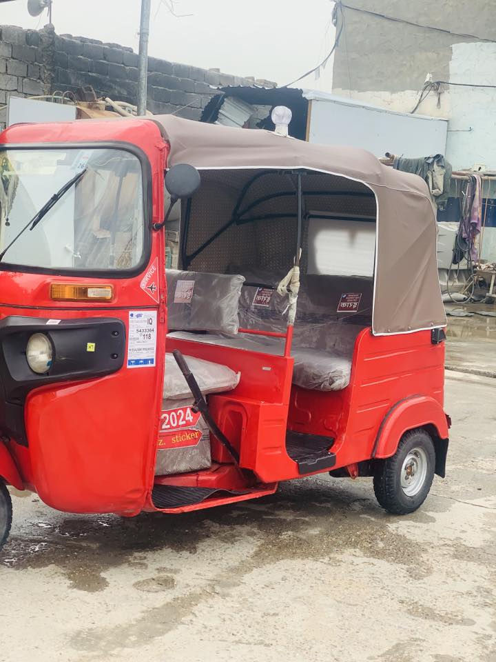 سلام عليكم تكتك 18اوراق معمرة تعمير عام تجفيت شركة كهربائية كامالة تكتك شوفت عينك نضيفة كلش السعرة 4500 التصال الرقم ***********
