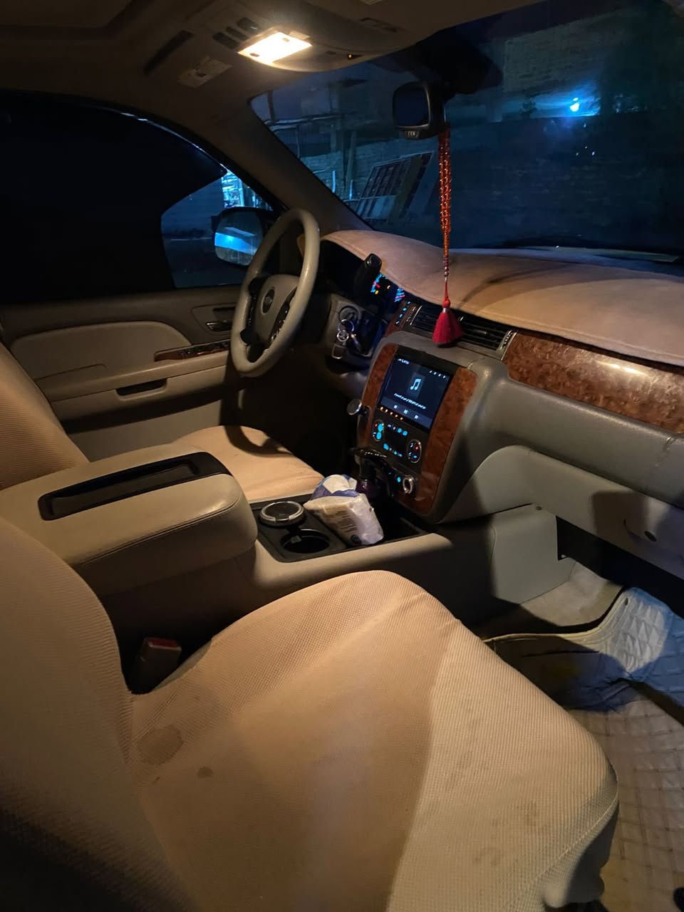 تاهو 2009 ادوات خليجي LTZ فول مواصفات لون ابيض تشغيل عن بعد كشن منفلص ملكي جنطة كهربائية سيارة نظيفة كلش السعر 85 وبيها مجال بسيط
شراي اتصل ***********
