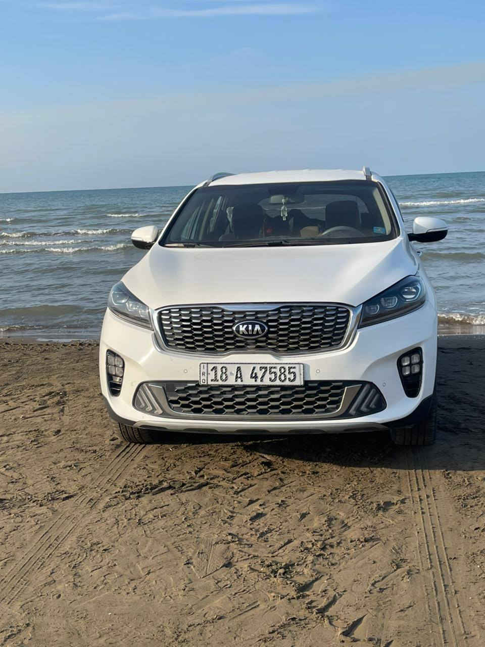 سورنتو مديل 2020
خليجي كفاله من عدا باب الخلفي شبر ماشر بل صوره بس 

6 سلندر 

7 راكب 

ماشيه 94 k

3 قطع تبريد تبريد منفصل 

كير ومكينه كفاله 

حداديه جديده 

تخم تاير وباتري جدد 

 رقم بابل 

السعر 260

مكاني كربلاء 

اتصال بس ***********
