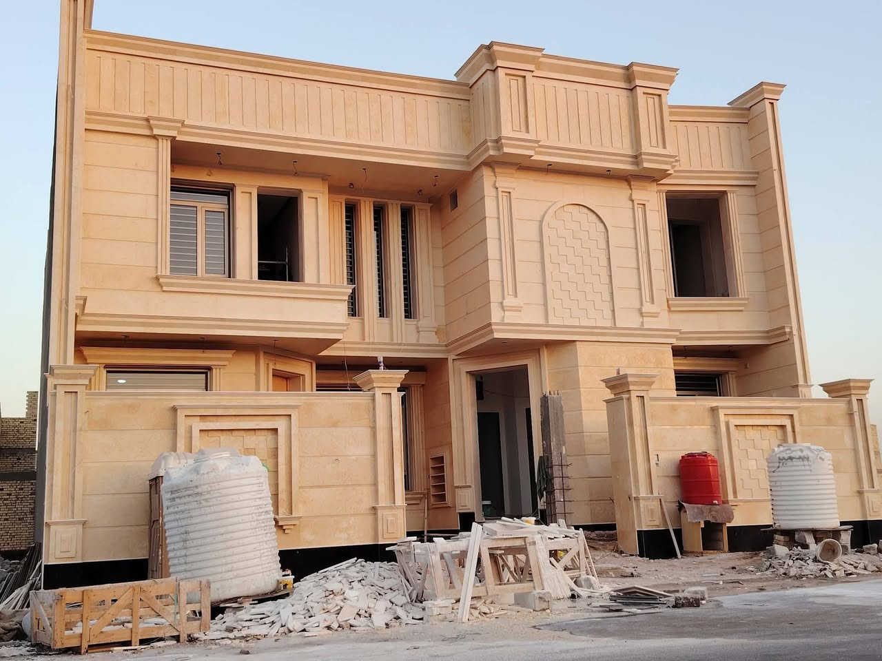 خلفه واجهات من الرمادي عملي بغداد فقط لبخ طلس حجر بنواعه بورسلين ملكي ‏‪***********‬‏واتساب فقط
