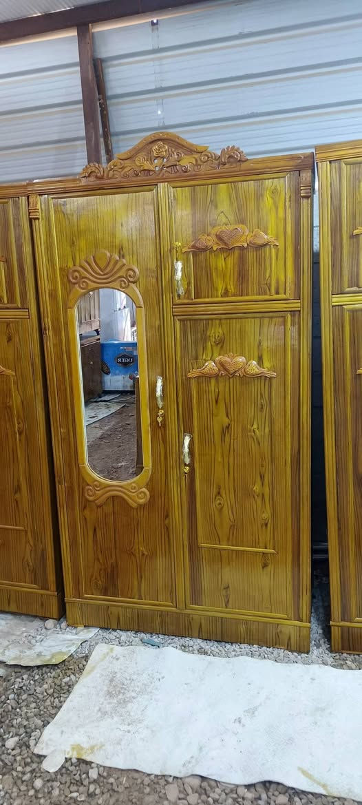 انواع الاثاث المستخدم والجديد في مزاد الرسول العنوان كاطون الرازي نهايه الشارع  لاستفسار ع رقم الهاتف *********** ملاحضه مستعدون لشراء كافه المواد المنزليه وغرف نوم 💤
