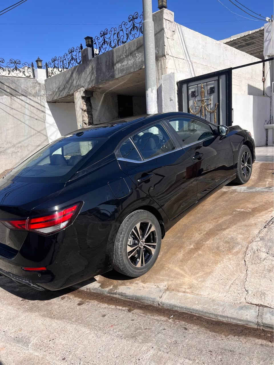 نیسان سینترە مۆدیل 2025 مواسفات SV ٦ پارجە هەیە بەس لی خشاوە بەبی ناو گەرتن پیش و پشتی کەپسە ئیرباکی تەقیوە   
نرخی 122 مجالیکی کم 
ژمارە کاتیە یەک مانگی ماوە 
گوشین هیتەر 
شخال 
رادار 
ئۆتۆ ئۆد 
کامیرە 
حساس 
ژمارە تەلفۆن *********** أربيل, العراق
