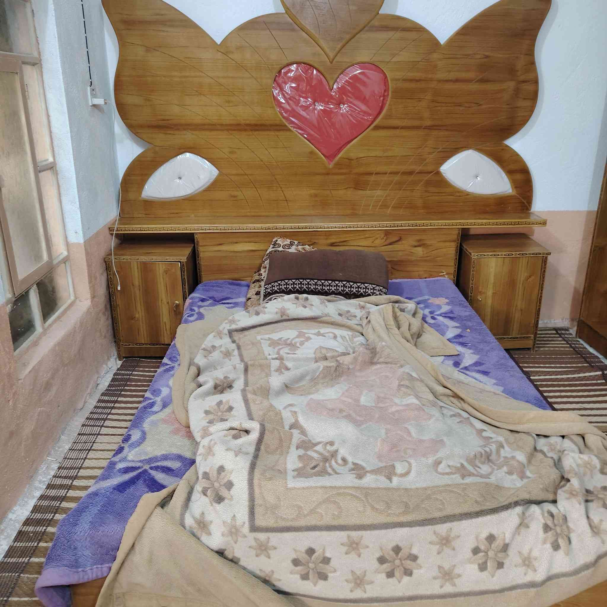 غرفة  نوم للبيع  السعر 500   اوبيه مجال مكاني نجف رضويه ***********
