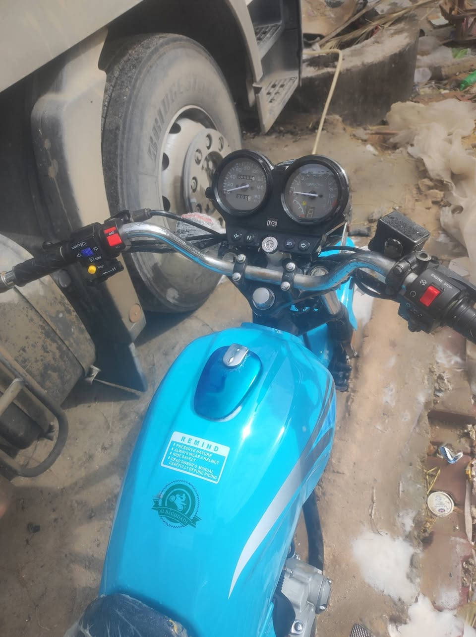 عضم البيع مديل 2023درجه جديده محرك ما مفتوح كهربائية كله شغال درجه كلك مكفول من سرقه درجه خير من الله معتاز وريد بيع بكاني كربلاء الحر سعر 650وبيه مجال 
***********
***********
