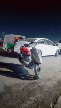 ماكس للبيع سعر ٤٠٠ بغداد مدينة الصدر ٠٧٧٥٩٣٢٩٨٠٤ مستعجل على بيعته